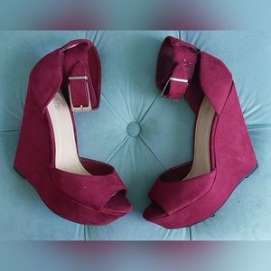 SOLD!!!! Wedges